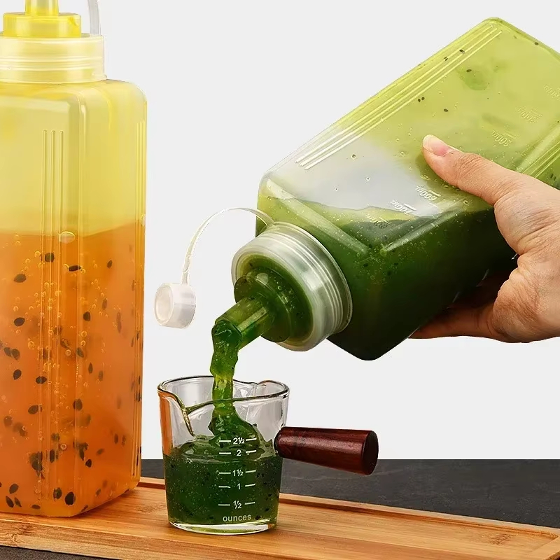 Sauce Squeeze Bottle - Large Caliber Plastic Squeeze Sauce Bottle